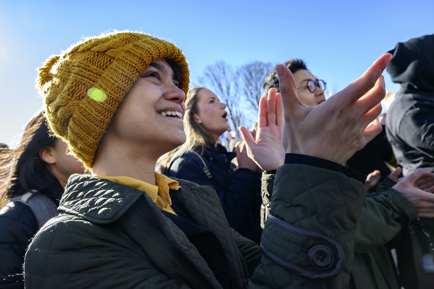 Sunrise Volunteer Cheering