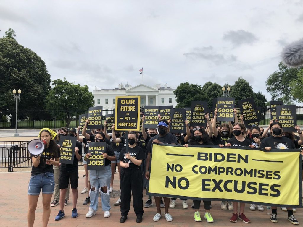 Sunrise protesters outside the White House fight for the CCC